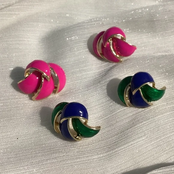 🌸 2 Pairs of Vibrant Colored GoldTone Acrylic Glossy Earrings